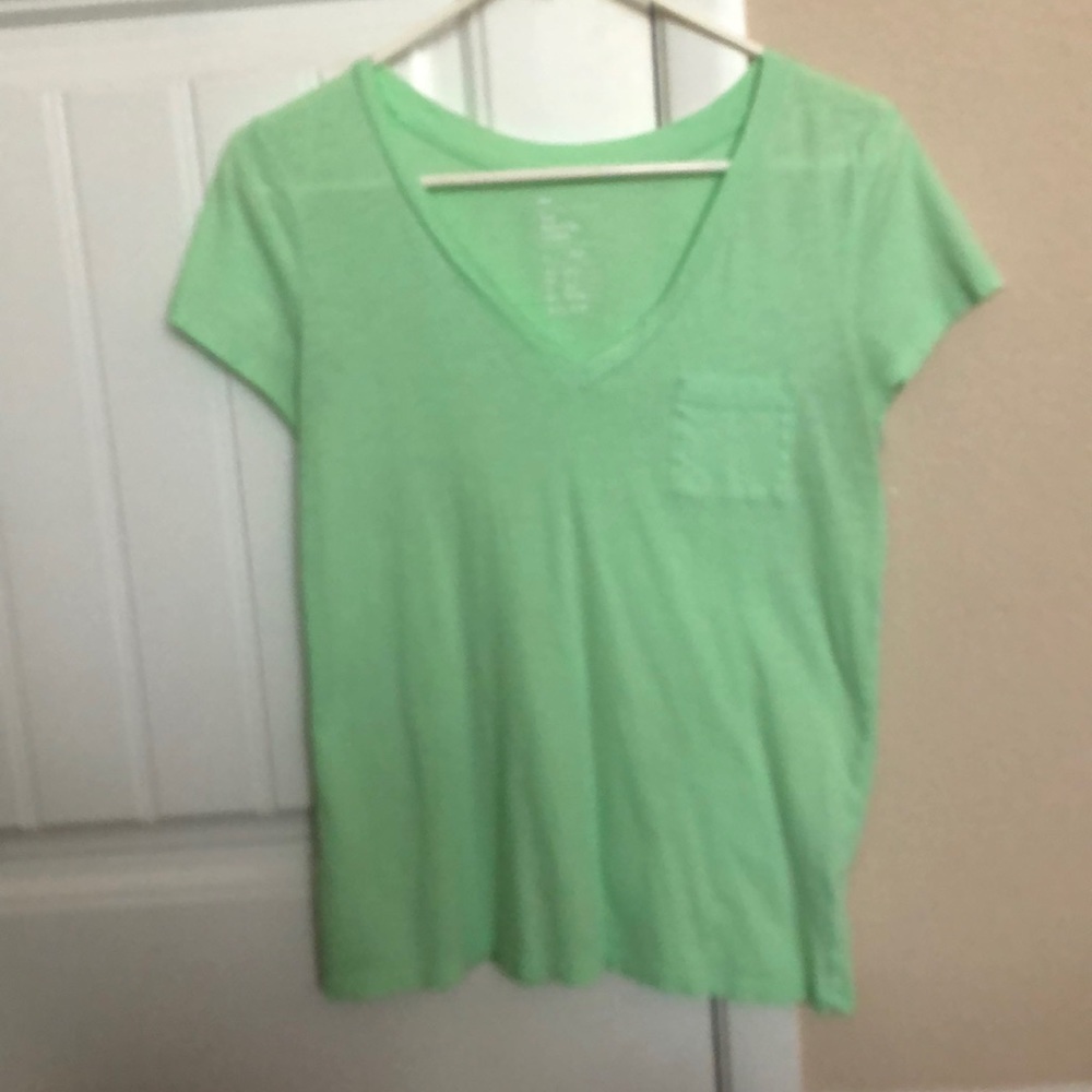 V neck pocket tee